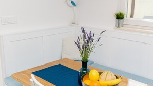Villa | Dining - 3 Bedroom Villa With Terrace and Pool (Dubrovacko Primorje)