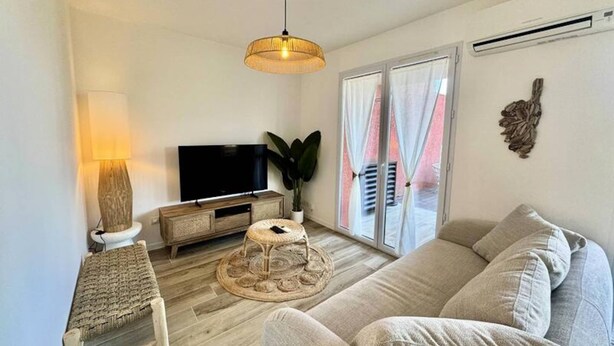 Living area - Two Comfortable Rooms in the Hills Above Propriano (Propriano)