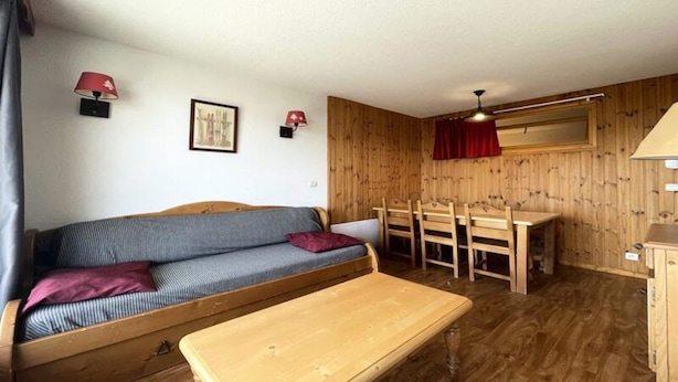 Living area - Dba220 - 1 Bedroom Apartment + Sleeping Alcove - Balcony - Sleeps 6 - 1800 Area (Puy-Saint-Vincent)