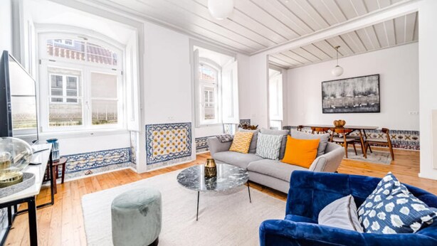 Living area - Apartment in Chiado Near Rio Tejo River (Lisbon)