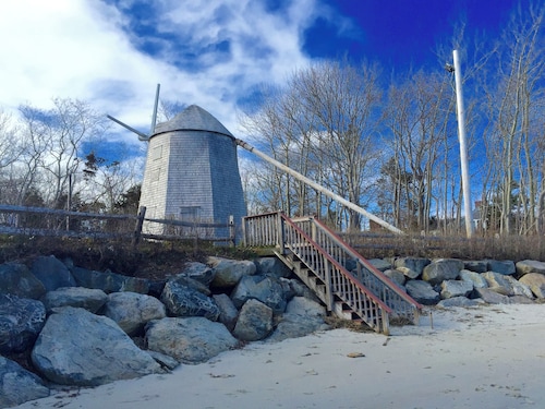 Charming/Tiny Blue Heron Cottage - 1/2 mile2beach-Dog OK-Firepit