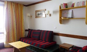 Living area - Apartment in Plagne Soleil With Ski Access (La Plagne-Tarentaise)