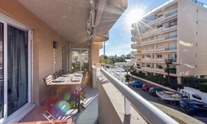 Apartment | Property grounds - Apartment in Palm Beach Near Croisette (Cannes)