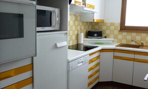 Fridge, microwave, oven, dishwasher - 2 Rooms for 5 People (Le Grand-Bornand)