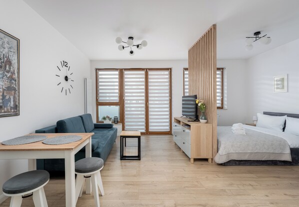 熨斗/熨衣板、WiFi、床单