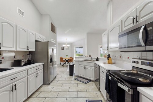 Cozy 3BR 2BA Getaway, Legoland, Winterhaven