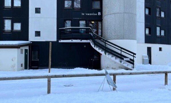 Exterior - Studio Apartment at the Foot of the Slopes and Shops (Val-d'Isere)