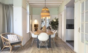 Dining - Apartments for 6 People (Zandvoort)