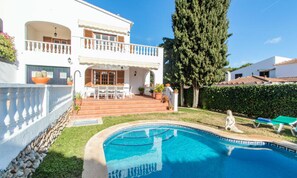 Piscine couverte, piscine extérieure