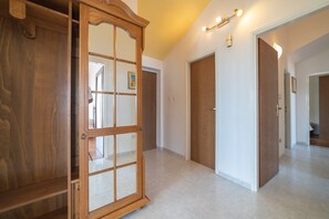 Apartment | Interior - Apartments Sunrise -superior Three Bedroom Apartment With Sea View Terrace (Split)