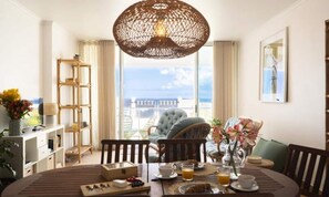 Dining - Apartments for 4 People (Calheta)
