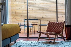 Interior - Large Magna room with private terrace (Bordeaux)