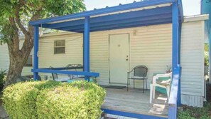 Exterior - Lakeside Valentine (Kingsland)