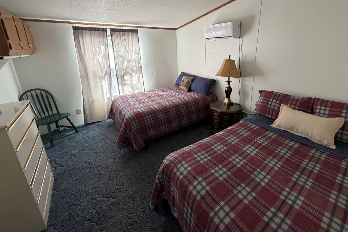 Elite House, 3 Bedrooms, Kitchen, Pool View | Iron/ironing board (on request), WiFi (free)