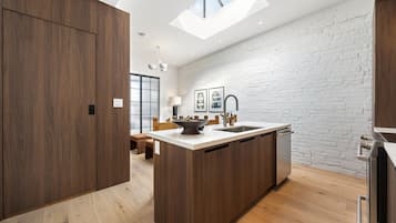 The Loft, Non Smoking | Private kitchen