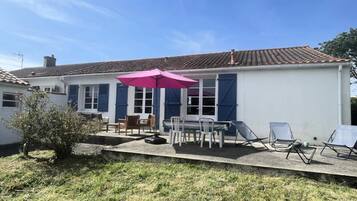 Khu ẩm thực ngoài trời