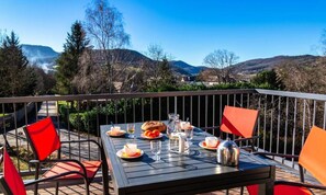 Khu ẩm thực ngoài trời