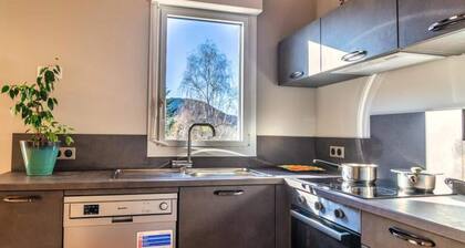 Cottage in La Canourgue With Pool Access