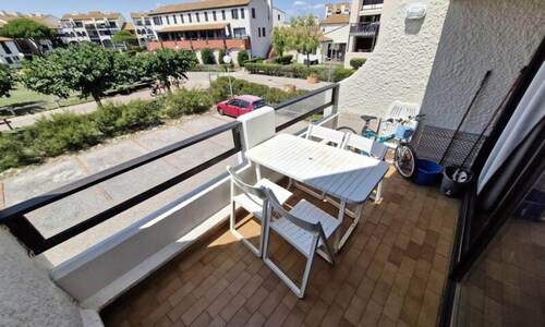 2-room Apartment FOR 4 People IN LE Barcares. Ref: 9eta_101