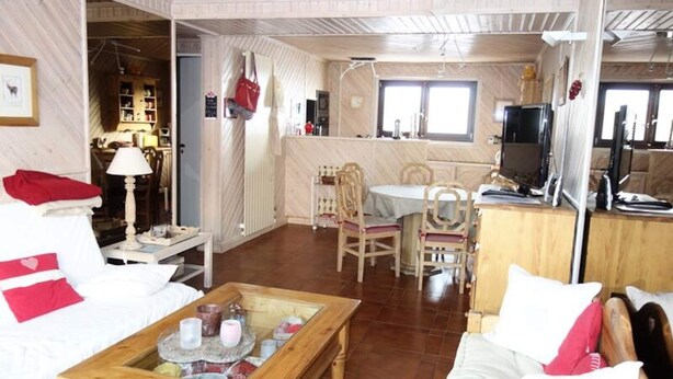 Unclassified image, 1 of 3, button - Apartment in Alps Near Ski Slopes (Huez)