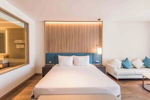 1 bedroom, iron/ironing board, WiFi - Anstay – Serviced Apartments at A La Carte Ha Long (Thành phố Hạ Long)