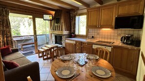 Interior - Alpages C009 (Les Allues)
