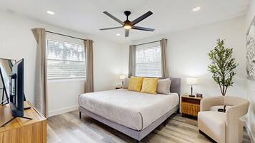 5 室のベッドルーム、アイロン / アイロン台、WiFi (無料)、ベッドシーツ