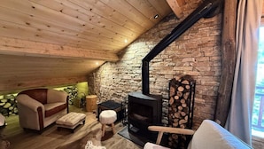 Interior - Apartments for 8 People (Peone)