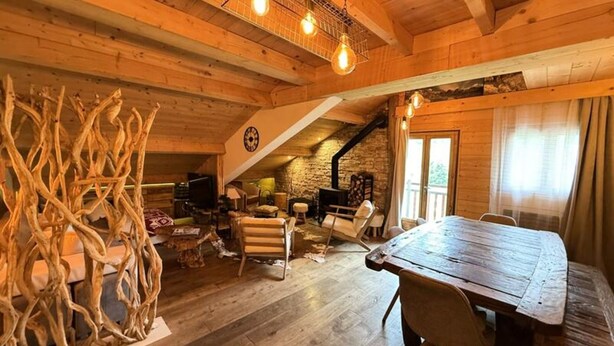 Interior - Apartments for 8 People (Peone)