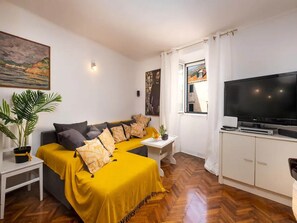 Living area - Apartment Jany - Two Bedroom Apartment With City View (Dubrovnik)