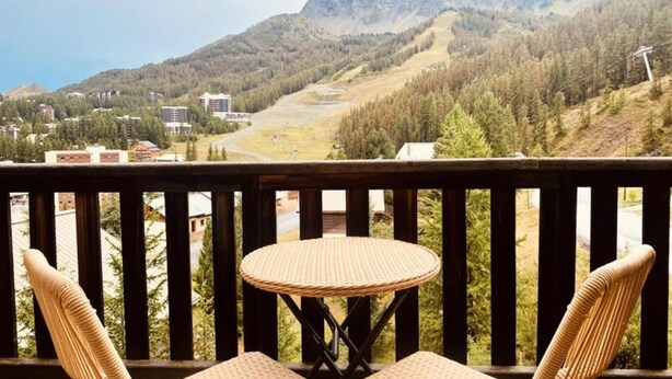 Unclassified image, 1 of 4, button - Apartment in Vars With Stunning Mountain View (Vars)