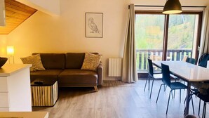 Unclassified image, 2 of 4, button - Apartment in Vars With Stunning Mountain View (Vars)