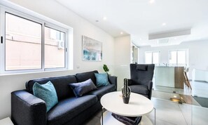 Living area - Apartments for 4 People (Lagos)