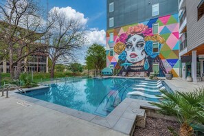 Pool - Riverwalk Luxury Condo Steps to DT Free Parking (San Antonio)