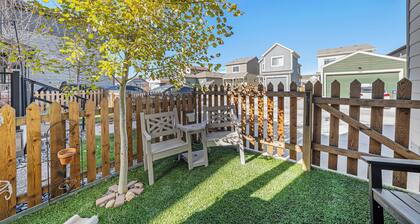 Hummingbird Haven-Prime location in South Longmont-sleeps 8,4beds,blocks to Rec