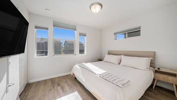 3 chambres, accès au Wi-Fi (inclus), literie fournie