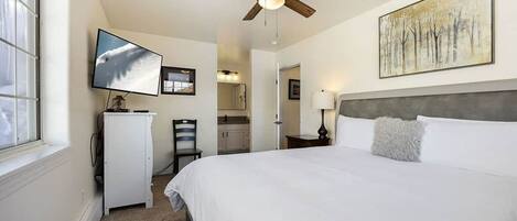 3 chambres, fer et planche à repasser, Wi-Fi gratuit, draps fournis