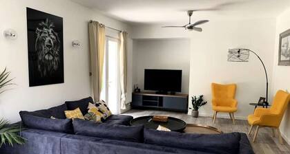 Villa on French Riviera With Pool & BBQ