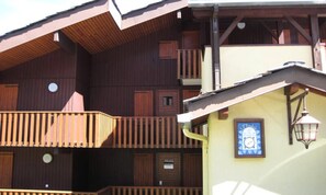 Exterior - Two Pieces on the top of the Coches (La Plagne-Tarentaise)