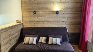 Interior - Apartments for 4 People (Montcel)