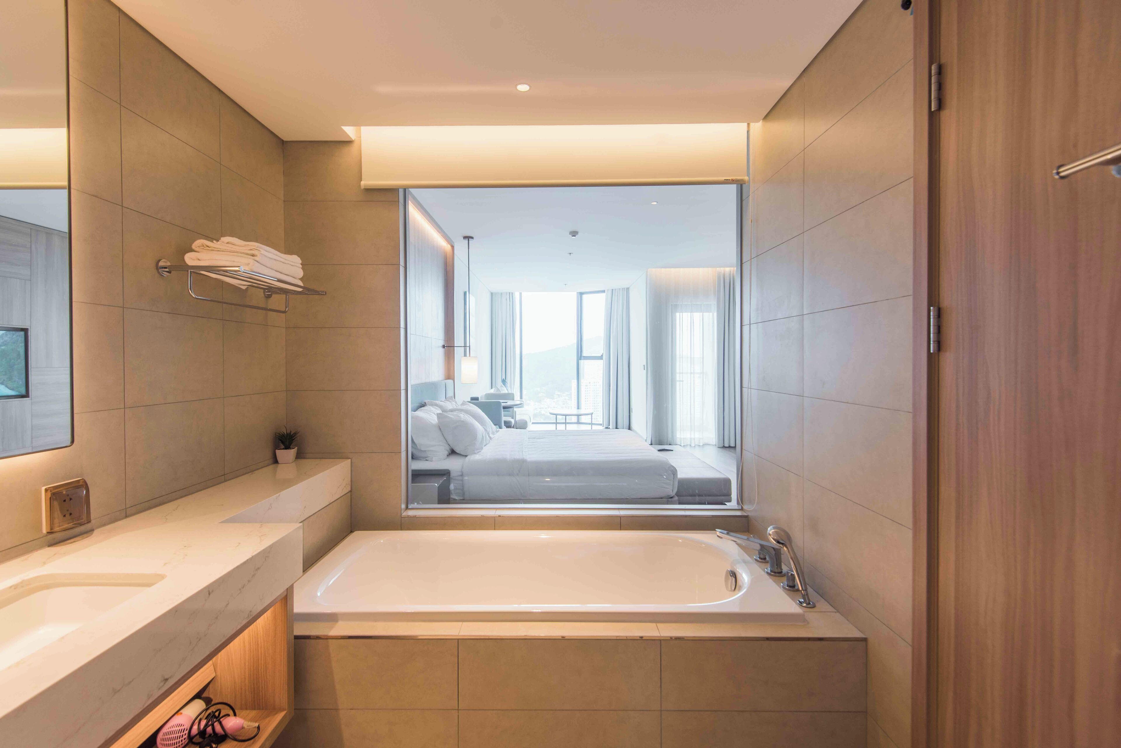 Shower, jetted bath, hair dryer, bidet