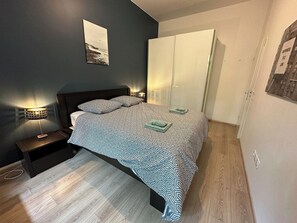 2 bedrooms, iron/ironing board, travel cot, WiFi