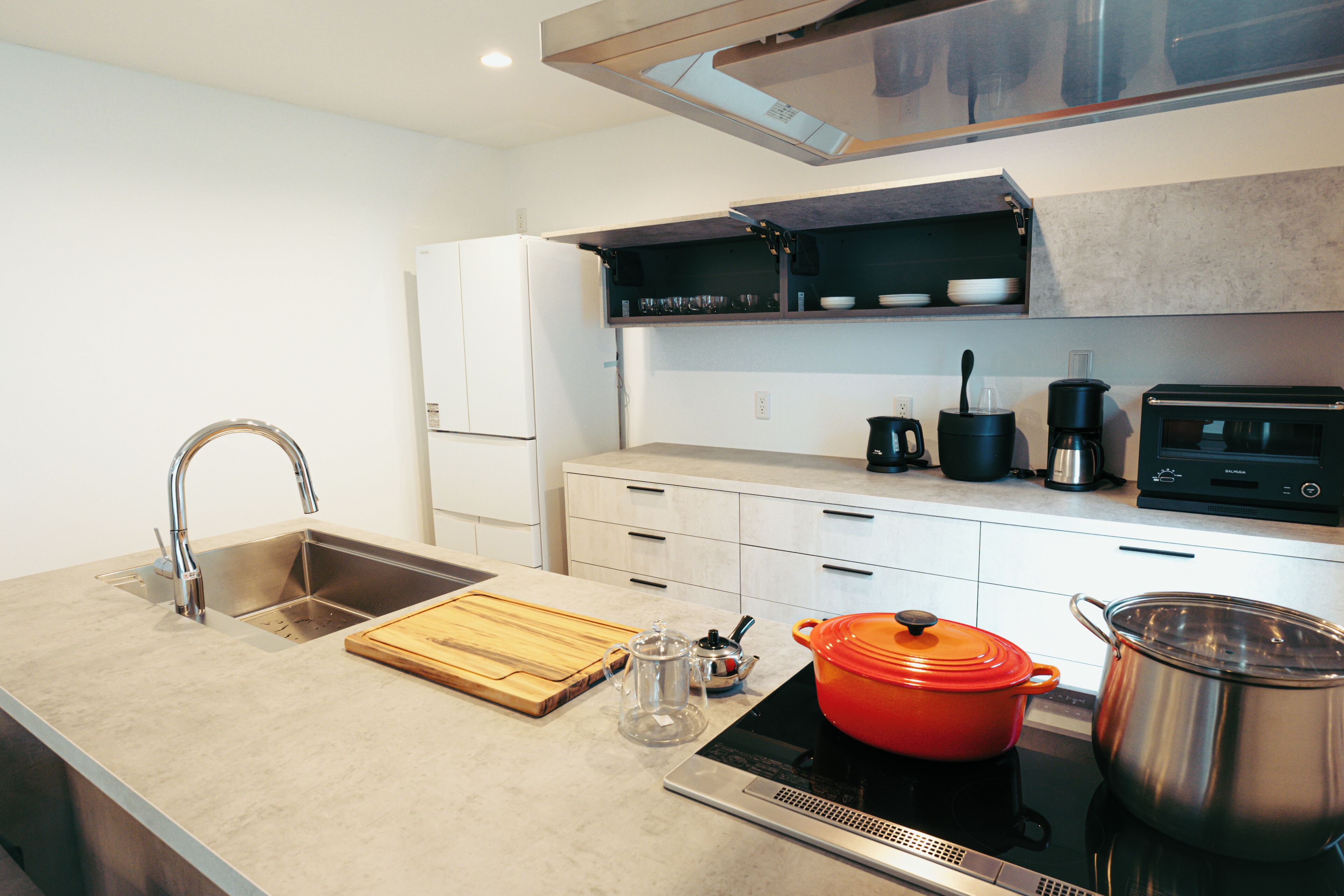 House, 6 Bedrooms, Non Smoking, Sea View | Private kitchen | Full-size fridge, microwave, stovetop, dishwasher