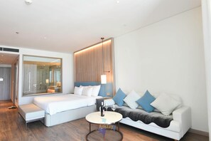 1 habitación, tabla de planchar con plancha y wifi 