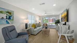 TV connectée, table de tennis de table