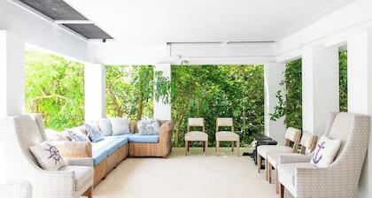 Oceanview Villa • Heated Pool + Hot Tub