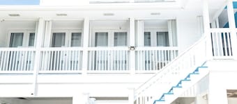 Beachfront • Heated Pool • Hot Tub • Oceanview