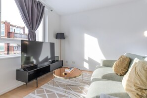 TV, stereo - Blueground | Lambeth, wifi, nr Kennington Park (London)