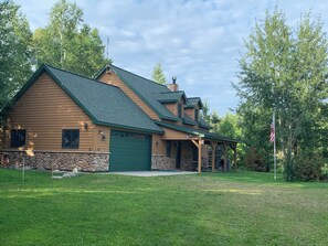 Exterior - Cozy Private Lakefront Terry Redlin-Style Cabin w/ Unique Loft (Brainerd)