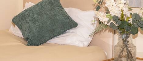 2 dormitorios, tabla de planchar con plancha, wifi y ropa de cama